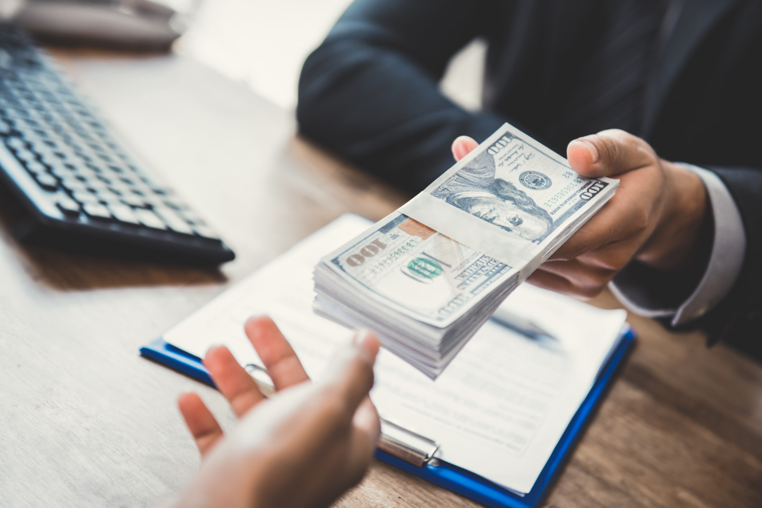 Protect Your Money While Traveling
